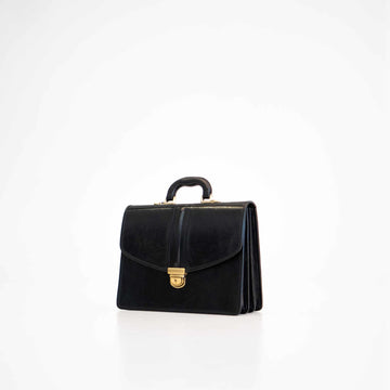 Estonian Leather Briefcase No. 20 – Spacious & Organized by Papillon at www.brixbailey.com