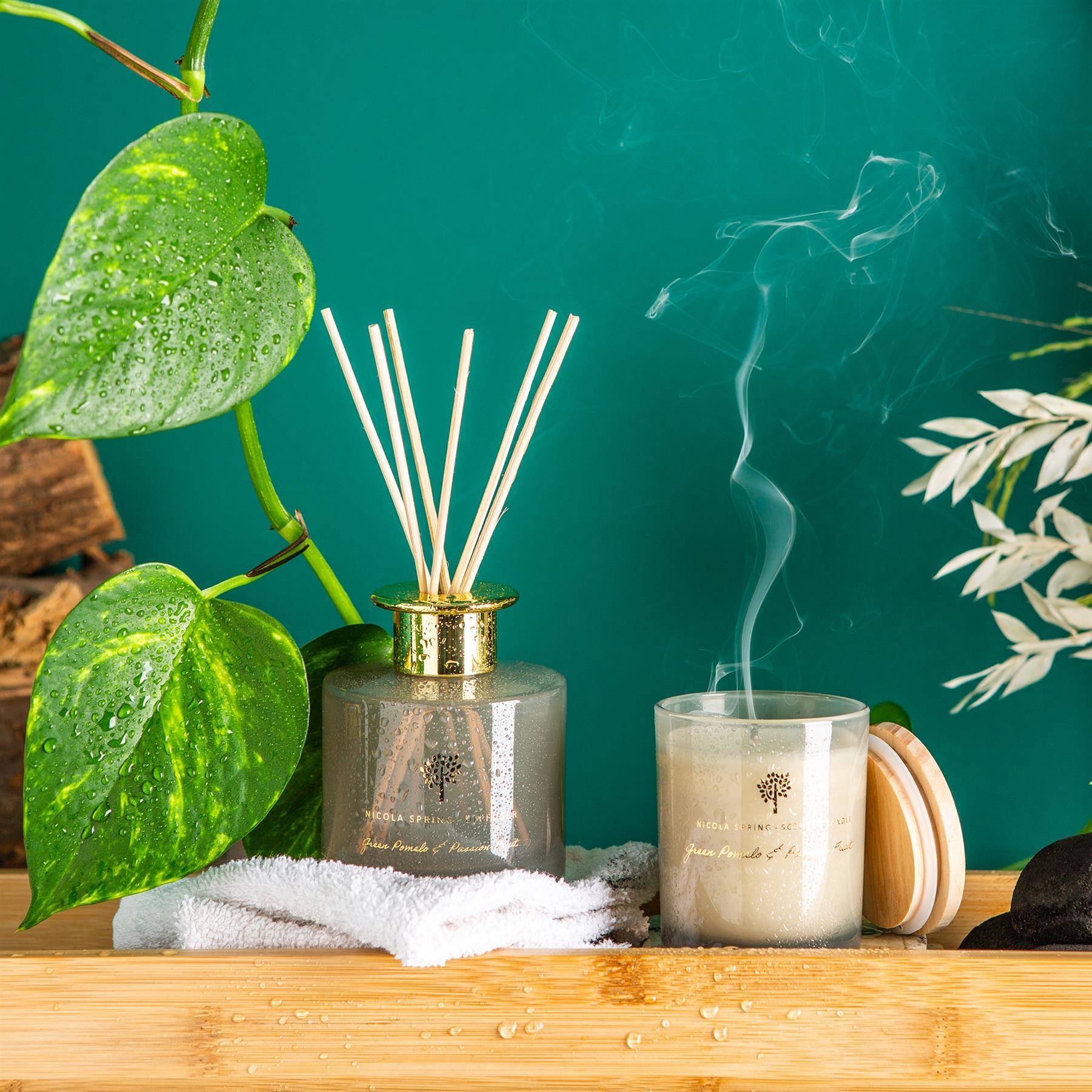 130g Green Pomelo and Passion Fruit Soy Wax Scented Candle