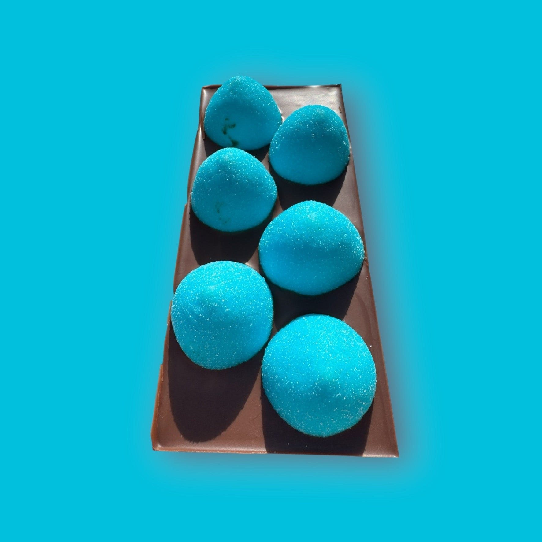 Milk Chocolate with Blue Paint Balls 120g