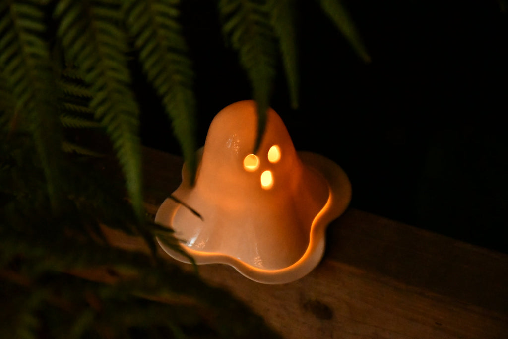 Ghost Tealight Holder (Unique tealight holder designed for halloween, translucent while lighting in the dark)