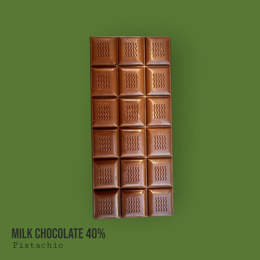 Milk 40% with Pistachio Nuts 110g