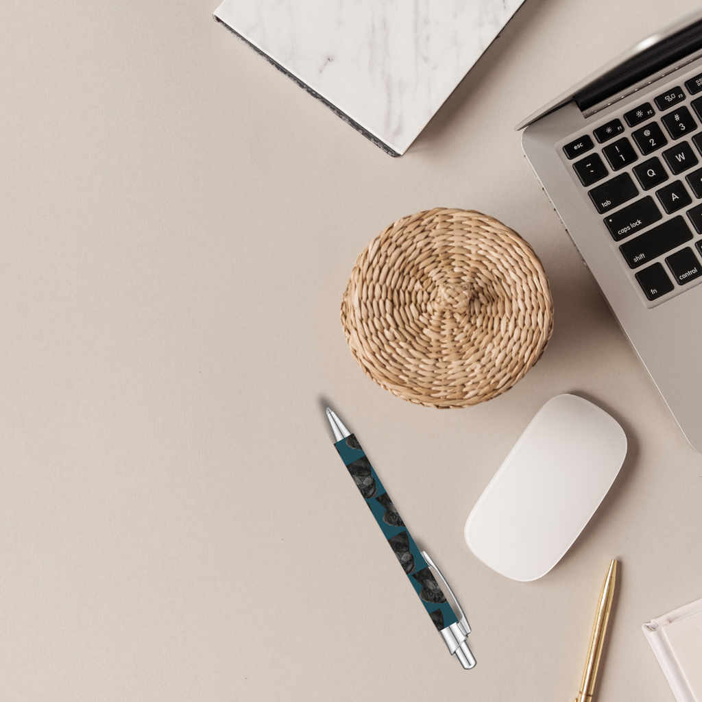 The Snorty Scribbler – A Pug-Powered Pen!