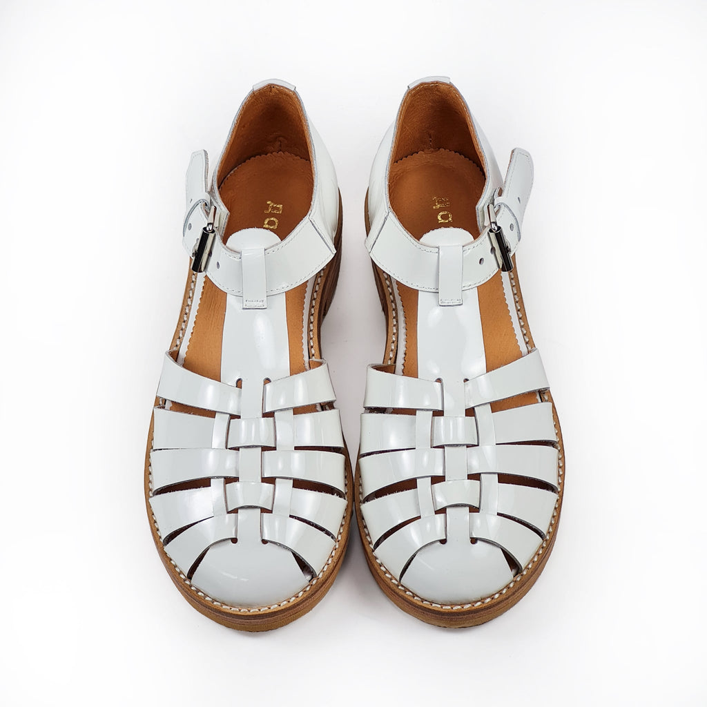 Timeless Elegance with Fishermen-Style Handmade Leather Sandals by Daz Studio at www.brixbailey.com