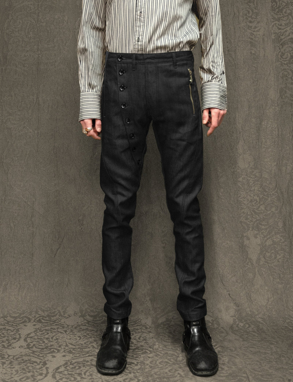 IMMORTAL Button Down Jeans in Black