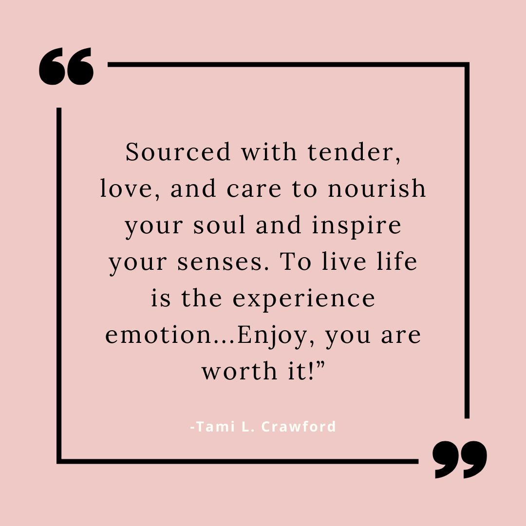 Amber Noir Sandalwood Soy Candle