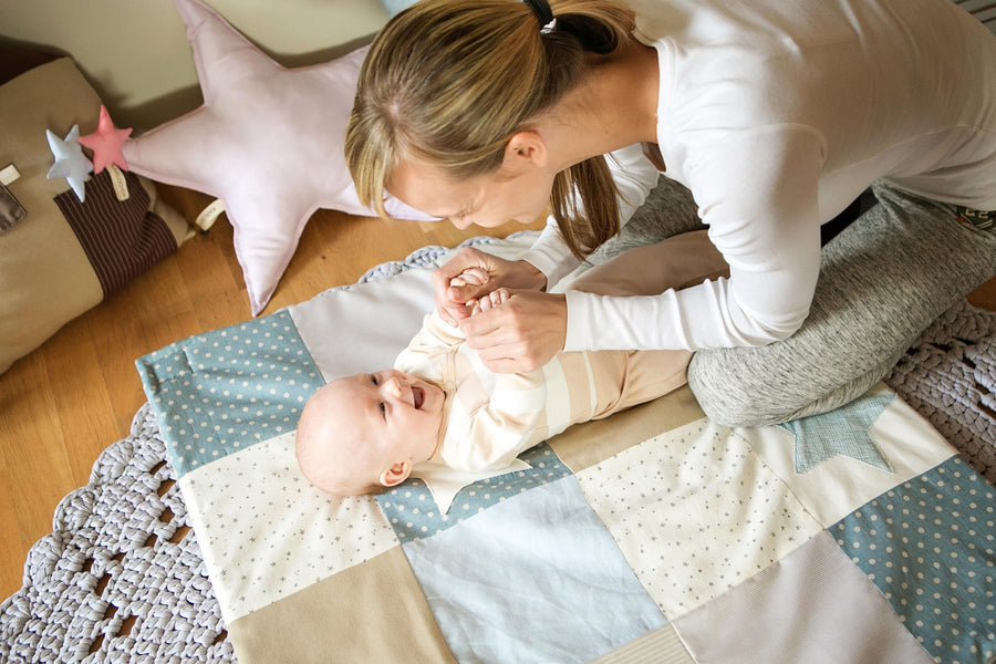 Small baby activity mat, 80x80 cm - Blue