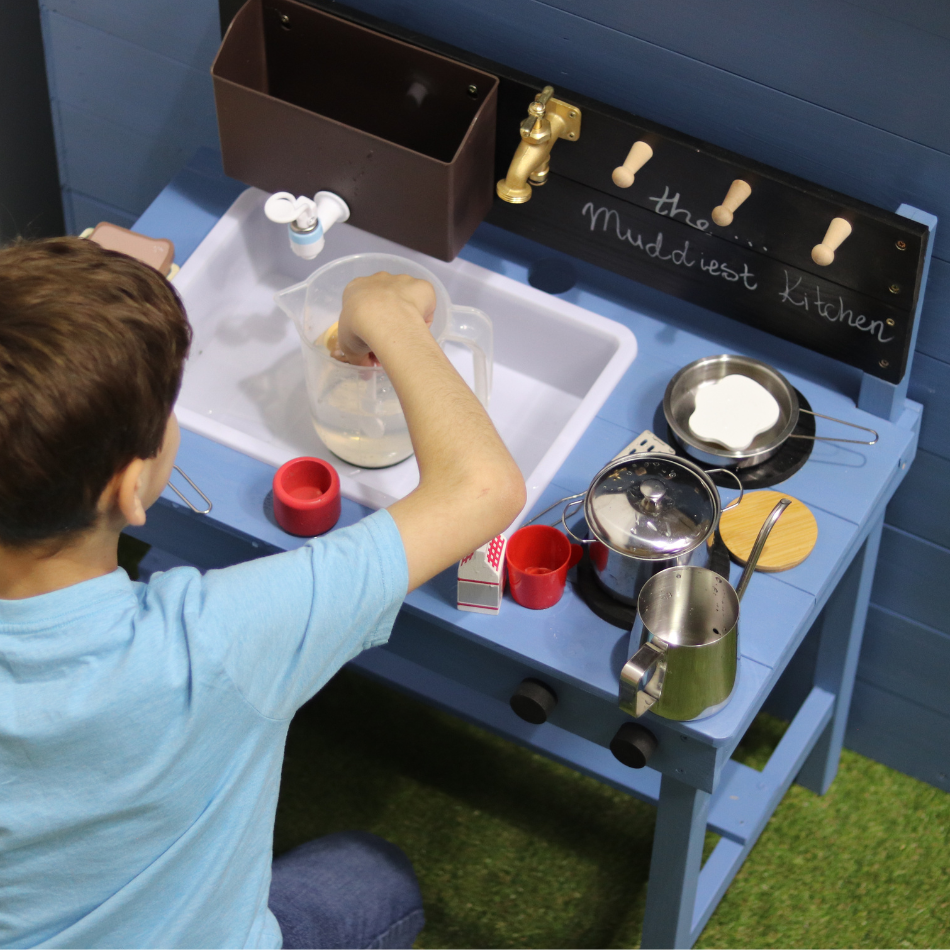 Single Mud Kitchen