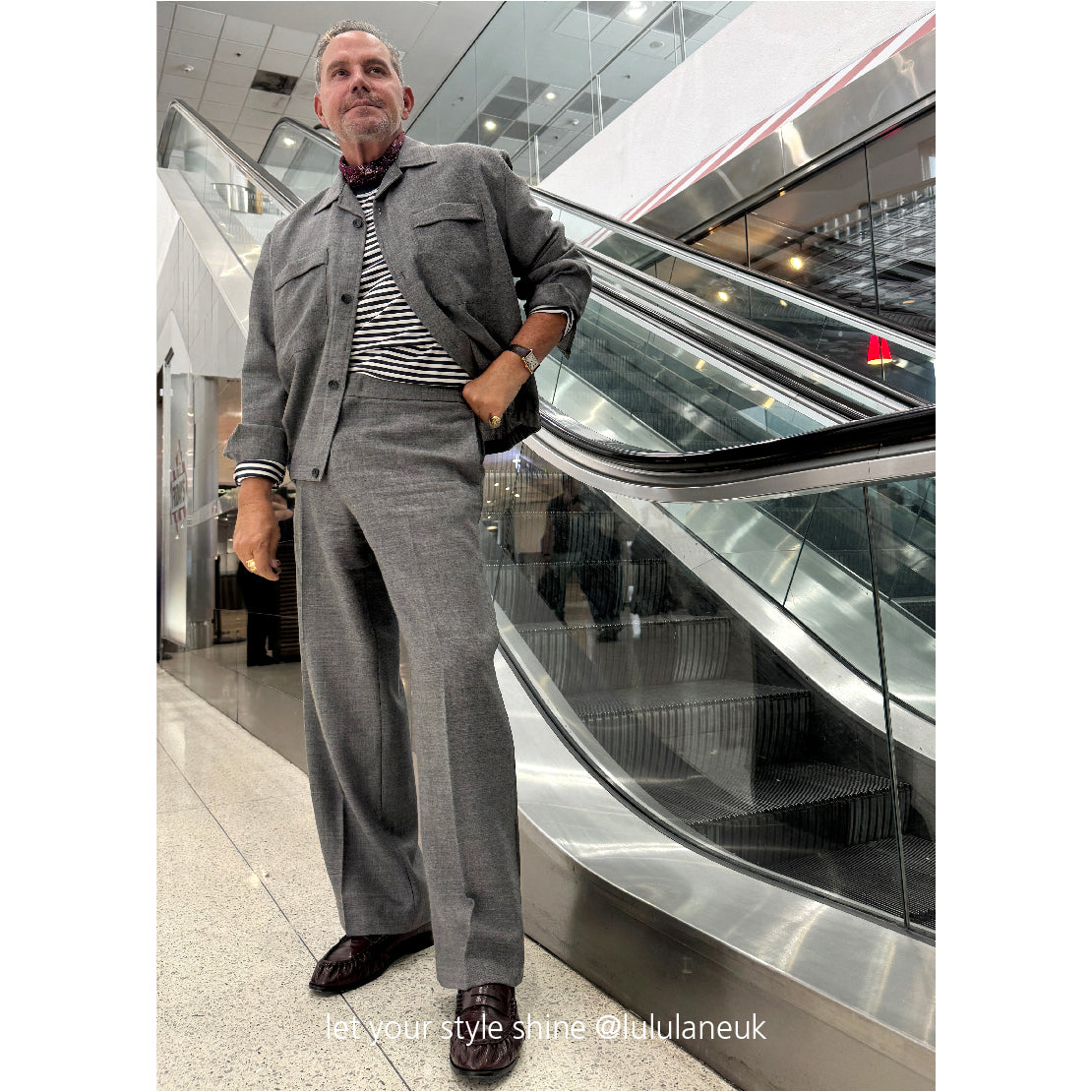 Classic Paisley Silk Scarf - 53cm Hand-rolled Men's Square Neckerchief