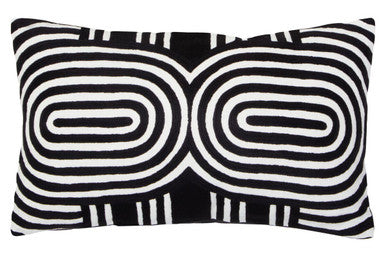 Black and White Concentric Circle Cushion