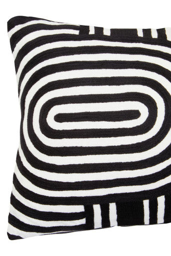 Black and White Concentric Circle Cushion