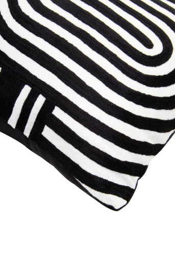 Black and White Concentric Circle Cushion