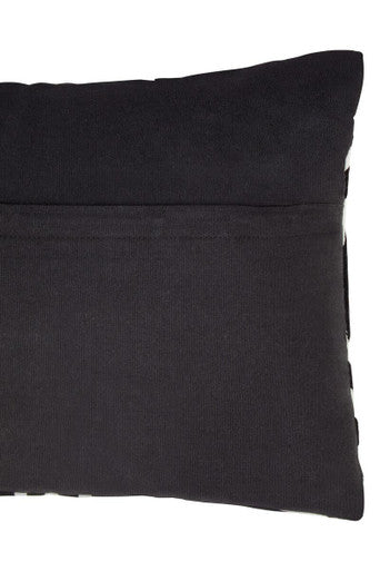 Black and White Concentric Circle Cushion