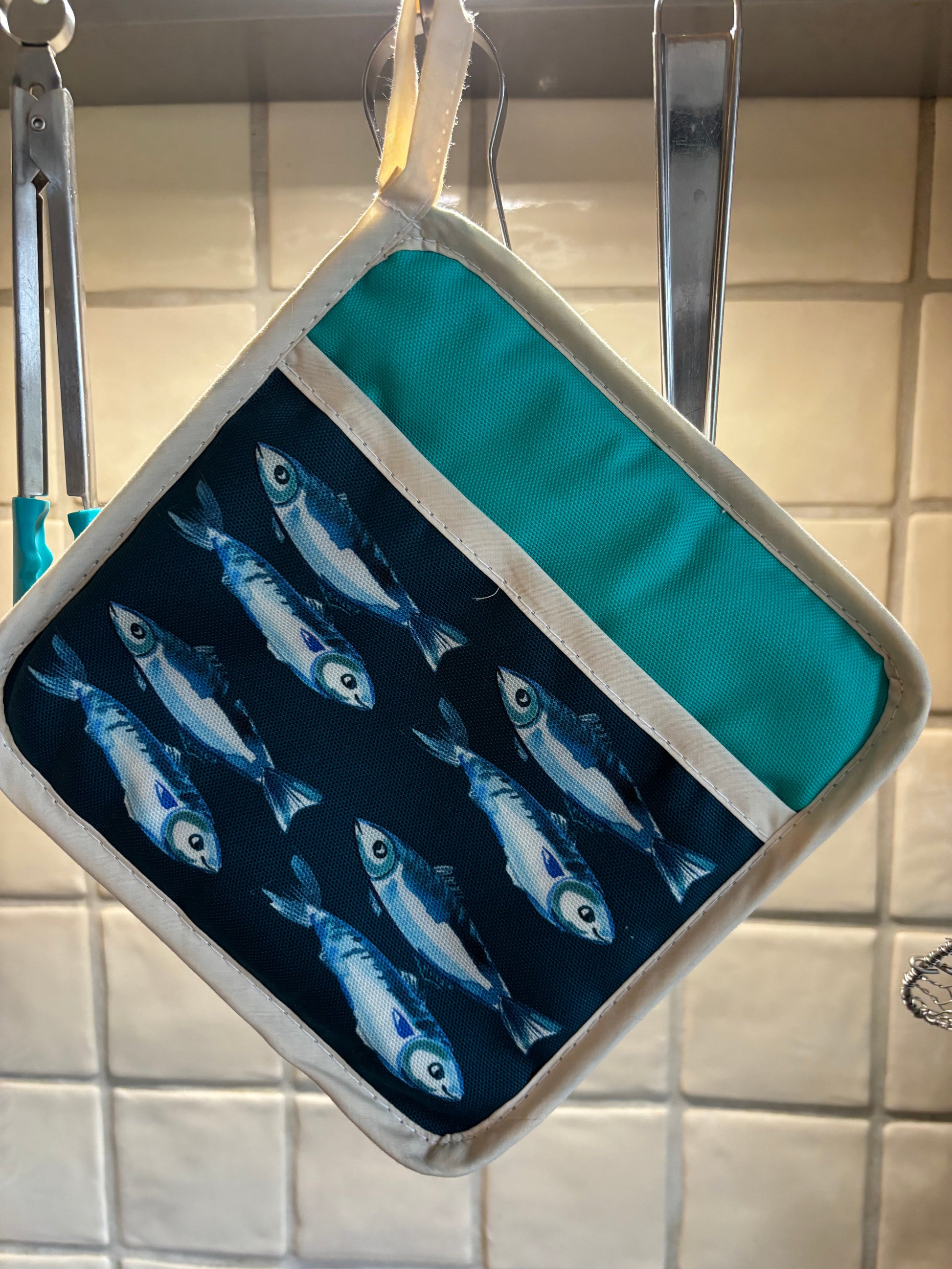 Pot Grabs with Handpainted Illustrations