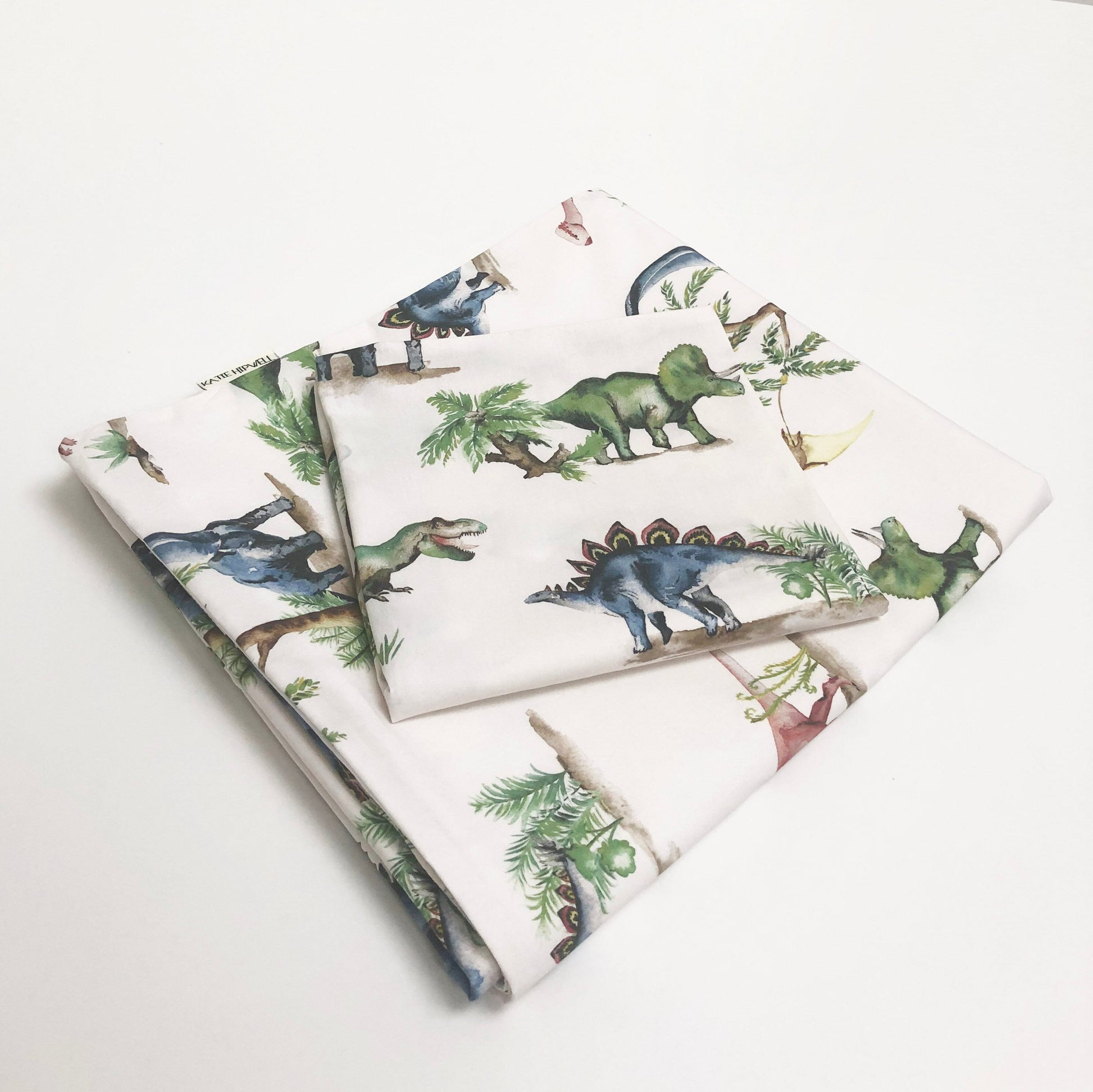 Beautiful Dinosaurs Children's Bedding Set – Dino Themed Bedding for Kids' Room