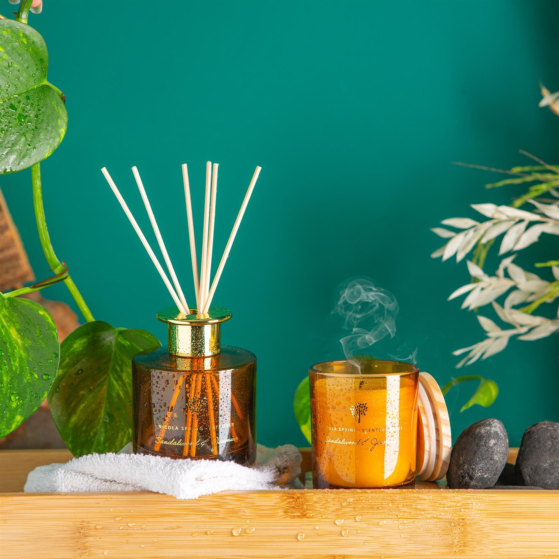 130g Sandalwood and Jasmine Soy Wax Scented Candle