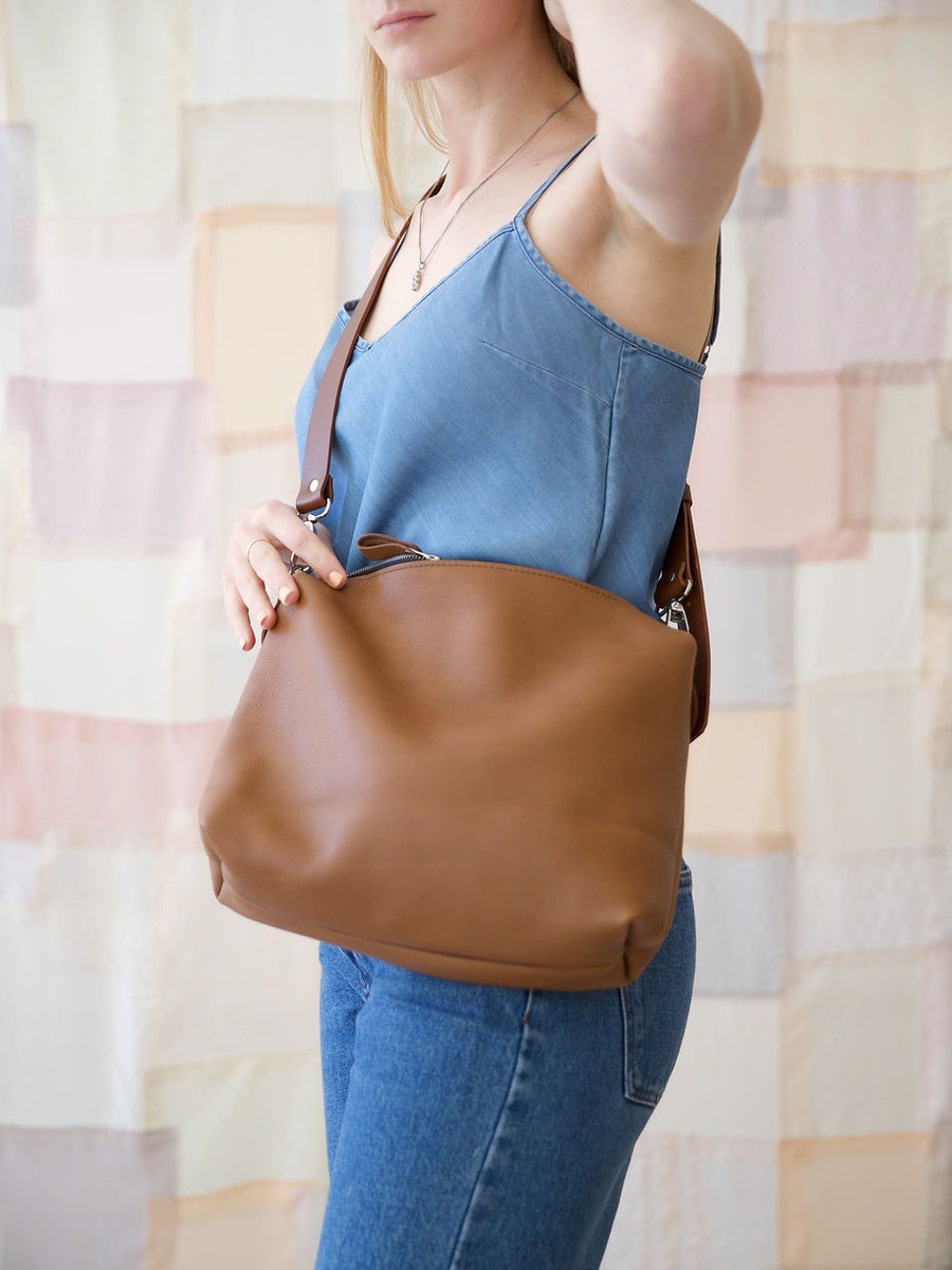 ROBIN Black Leather Everyday Bag – Handcrafted & Versatile by TOKS VISOKS at www.brixbailey.com