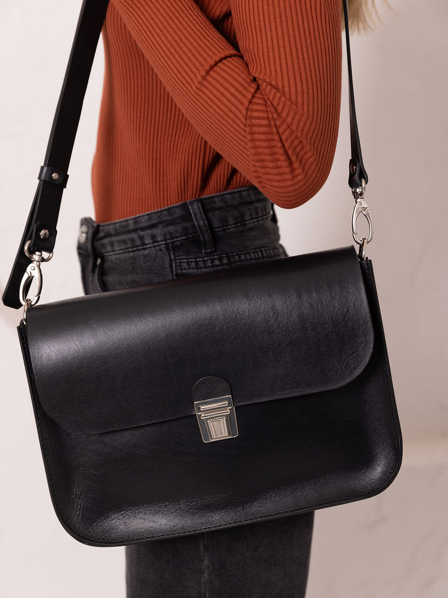 ASTORIA Leather Purse – Elegant, Durable & Handcrafted in Lithuania by TOKS VISOKS at www.brixbailey.com