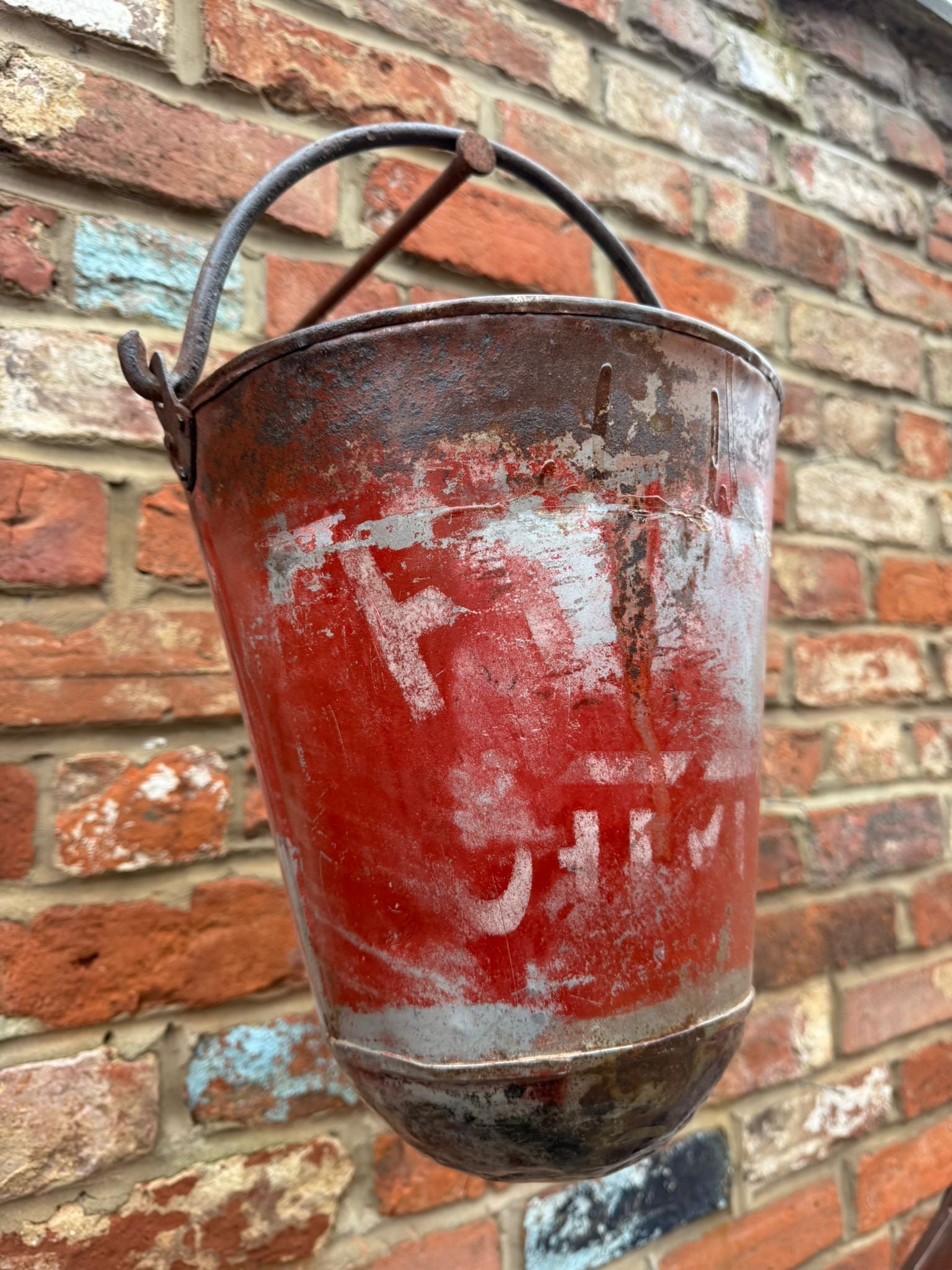 Vintage Galvanised Hanging Fire Bucket Basket / Plant Pot / Planter Pail C
