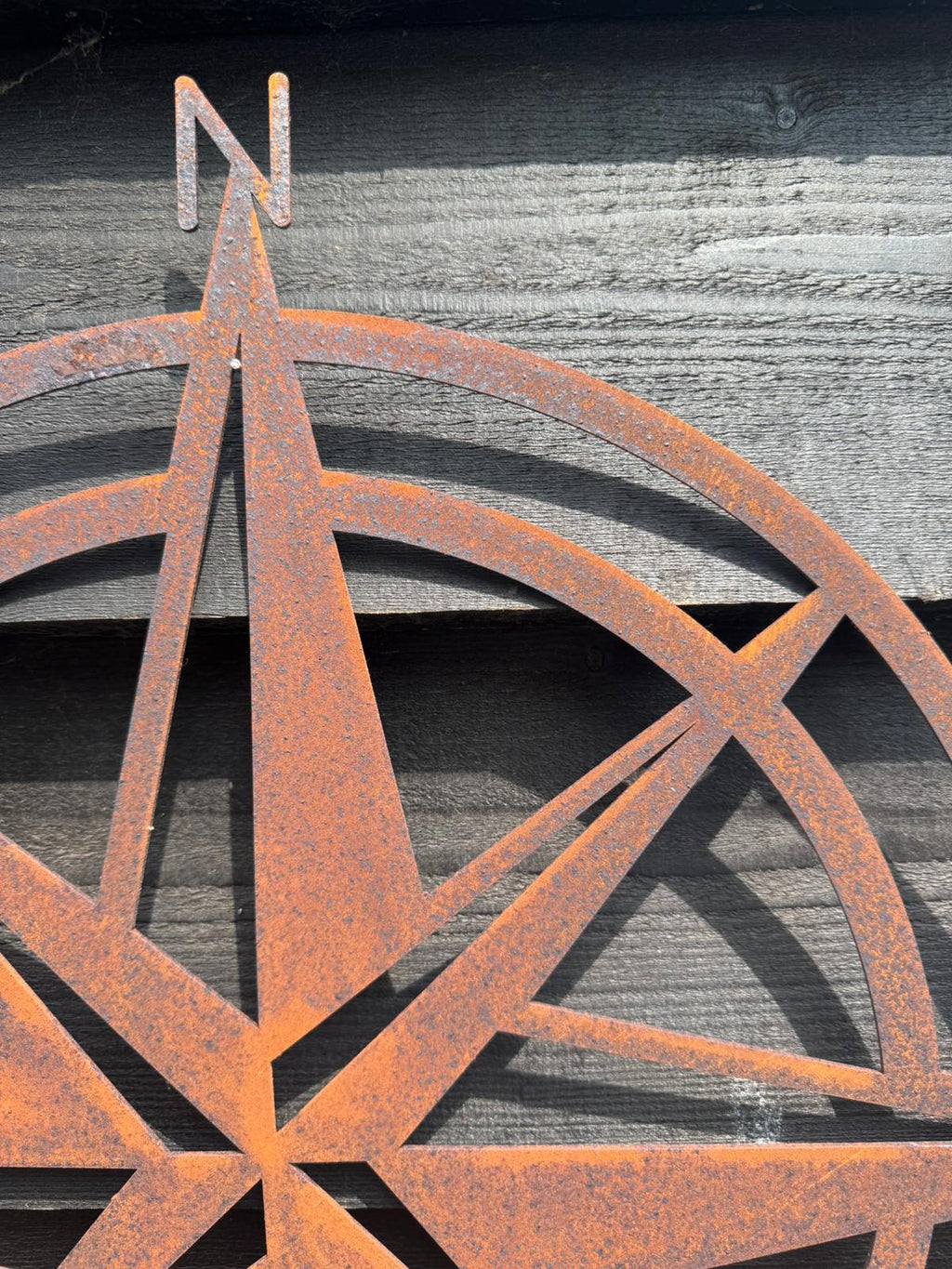 Rusty Compass Sign Wall Decoration