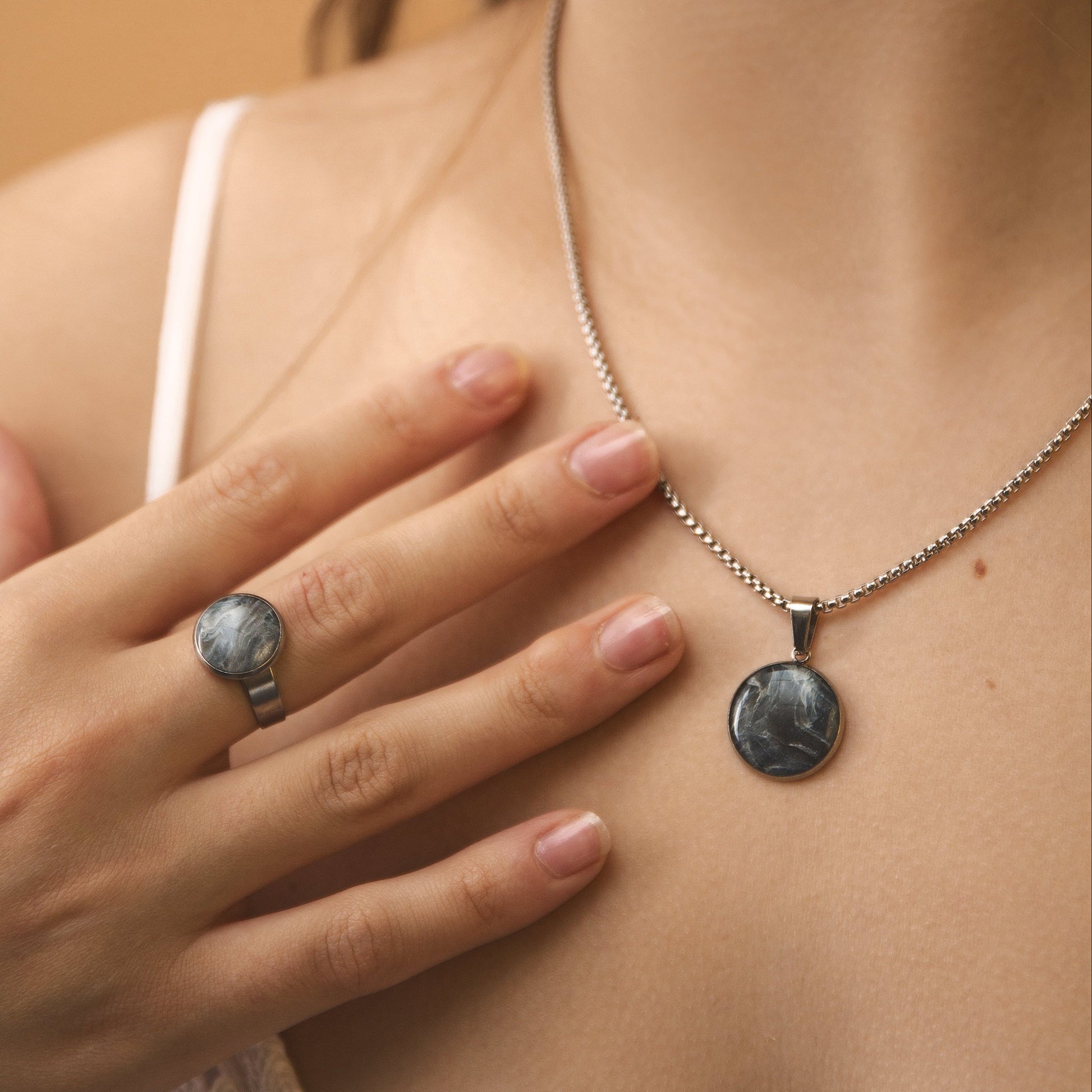 Equinox Large Pendant