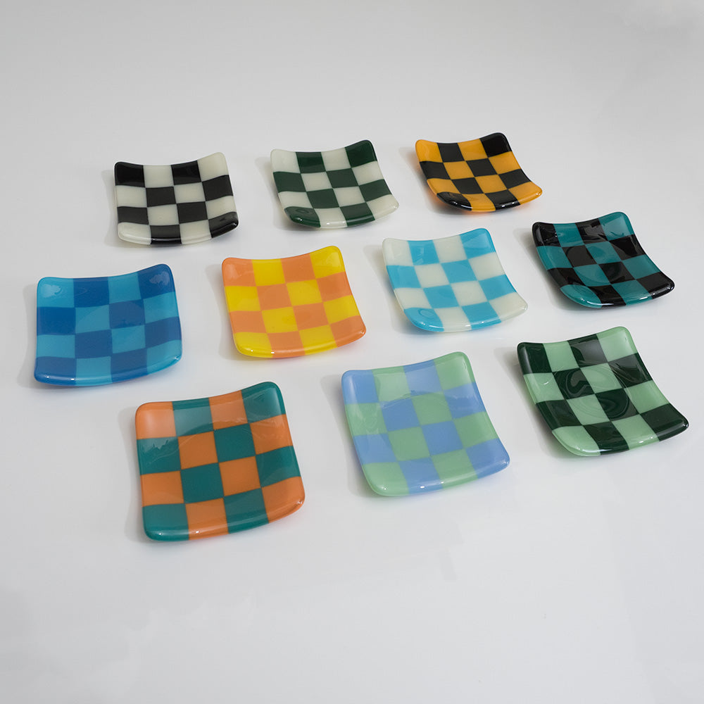 8cm Chequered Dual Coloured Shallow Dish - Oceanside Collection