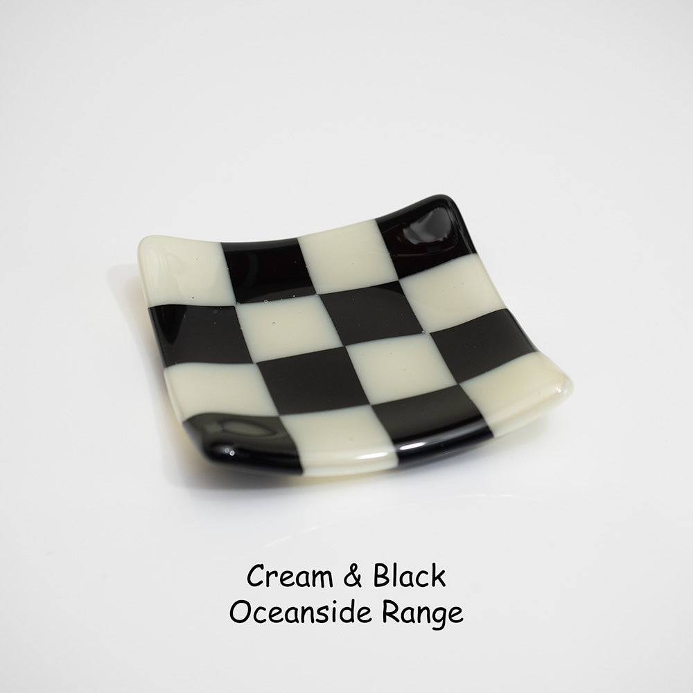 8cm Chequered Dual Coloured Shallow Dish - Oceanside Collection