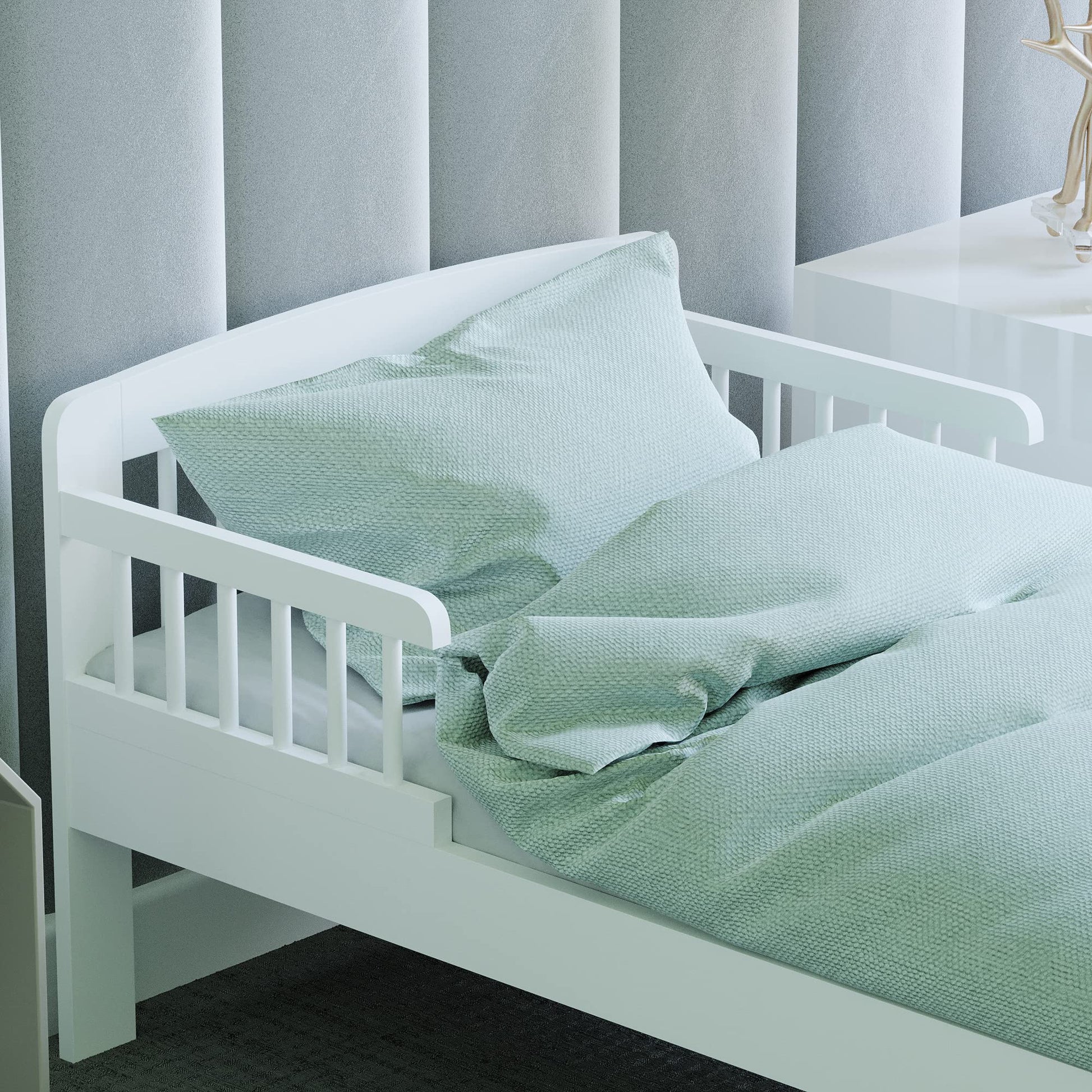 Scorpio Wooden Toddler Bed in White Pine