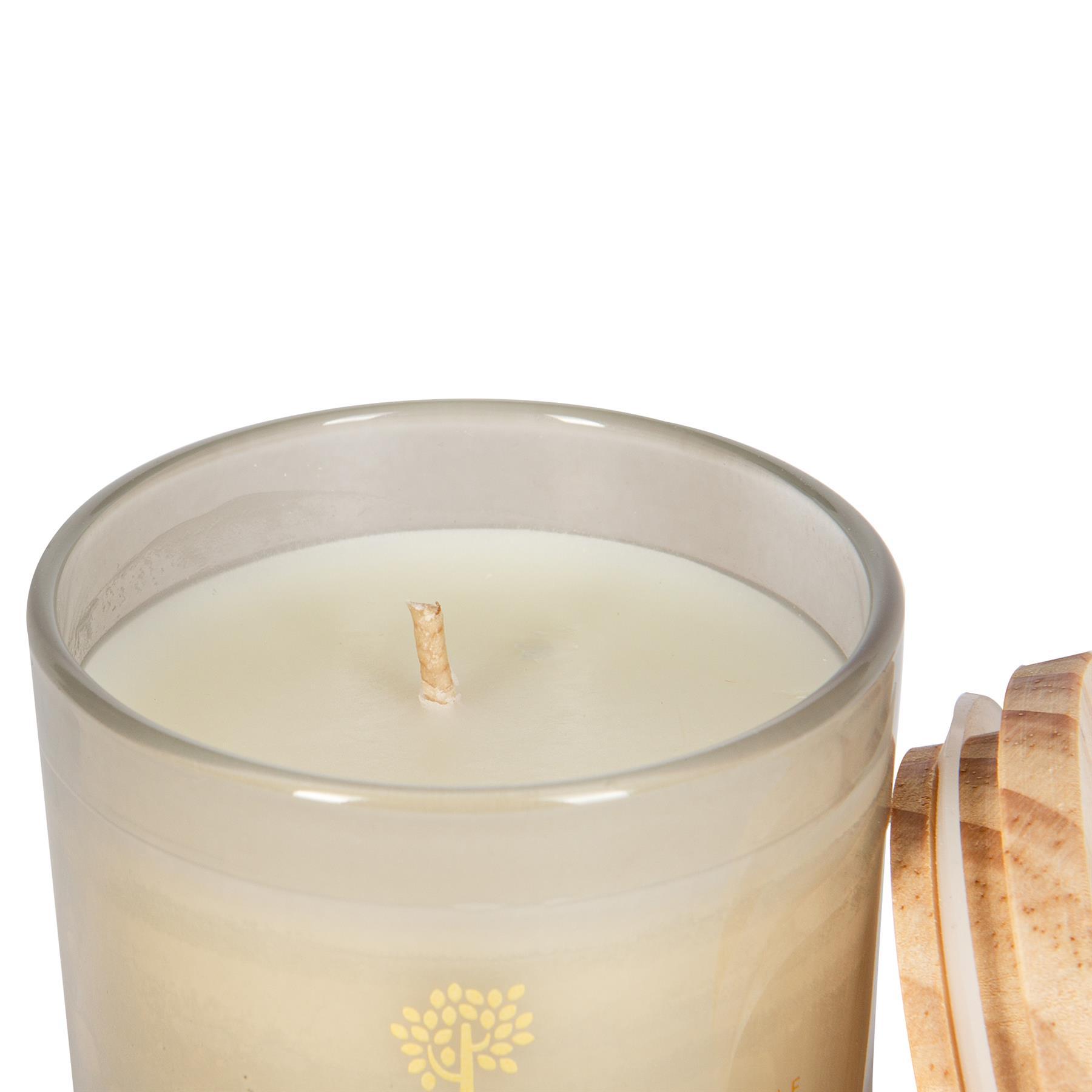 130g Green Pomelo and Passion Fruit Soy Wax Scented Candle
