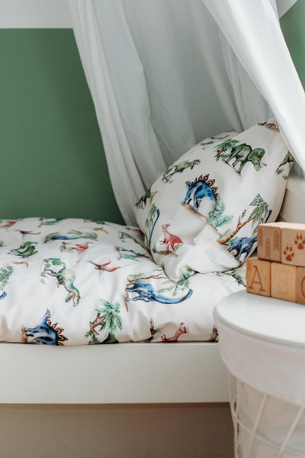 Beautiful Dinosaurs Children's Bedding Set – Dino Themed Bedding for Kids' Room