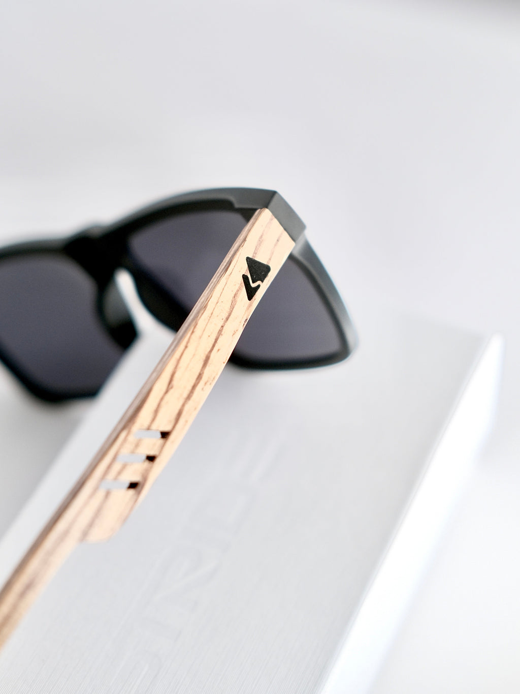 Bamboo Polarised Sunglasses with UV400 Protection