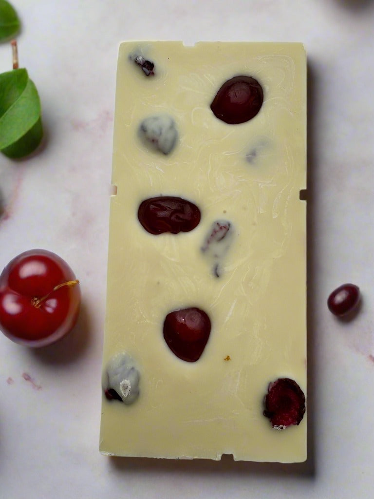 White 35% Cherry Bakewell Inspired Bar 110g