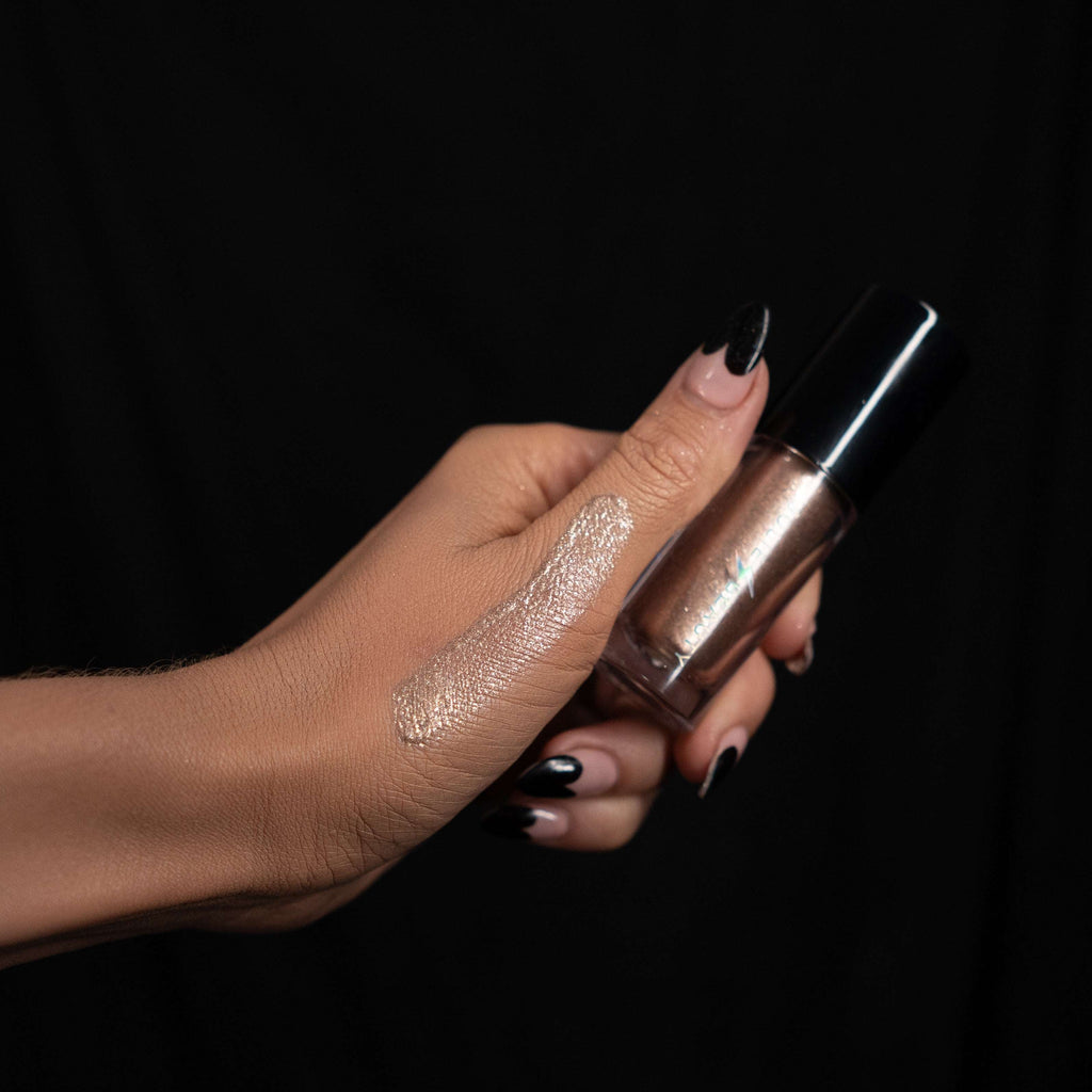 Heavy Metal Liquid Eyeshadow in Love Story