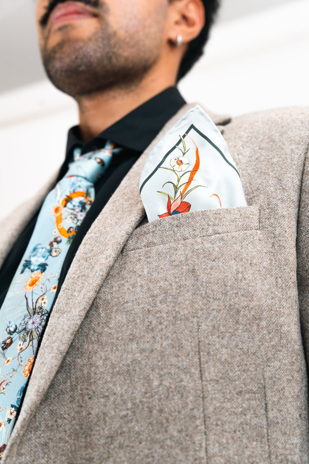 Light Blue Silk Tie and Pocket Square Gift Set with Evolution Design