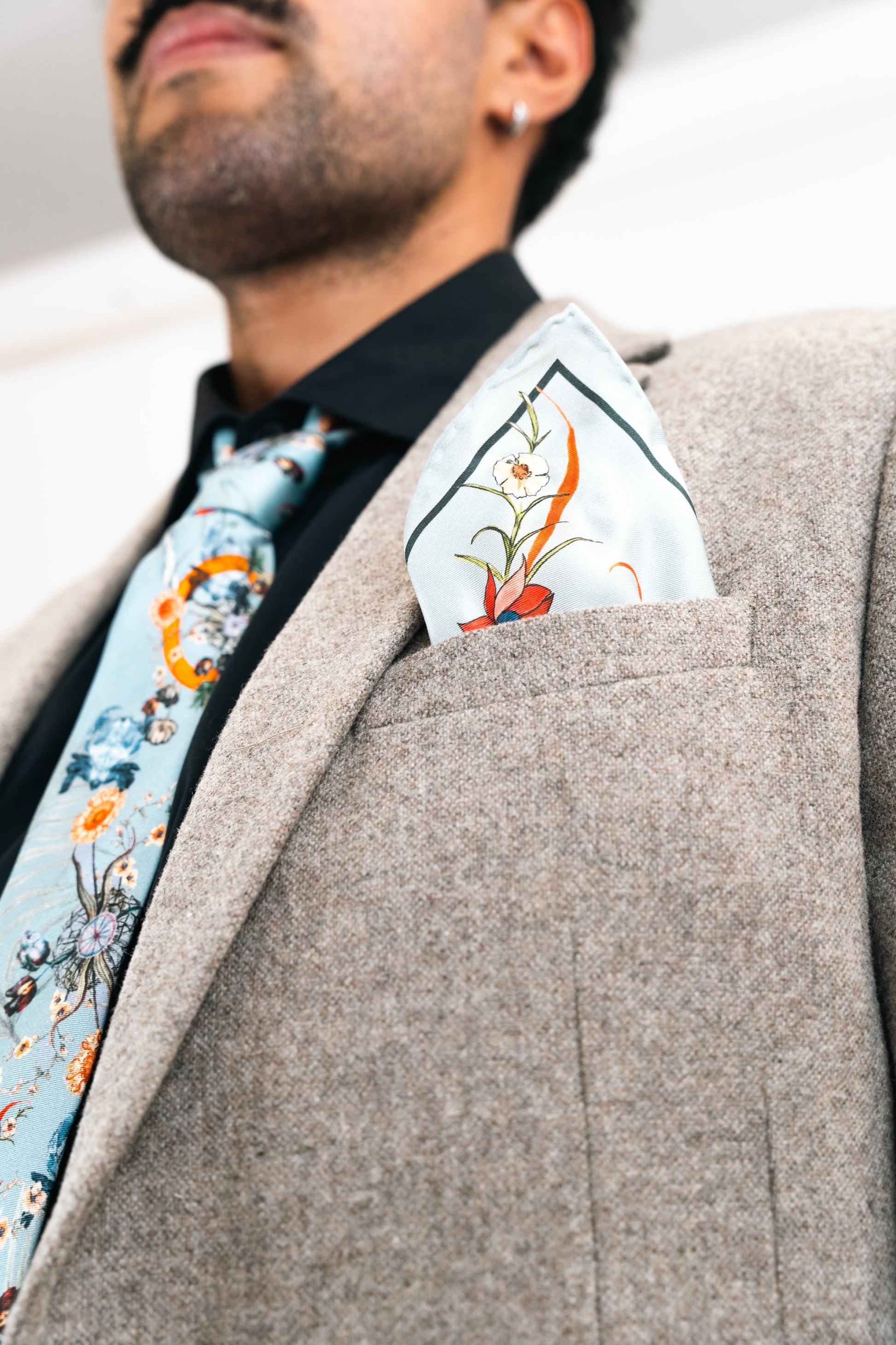 Light Blue Silk Tie and Pocket Square Gift Set with Evolution Design