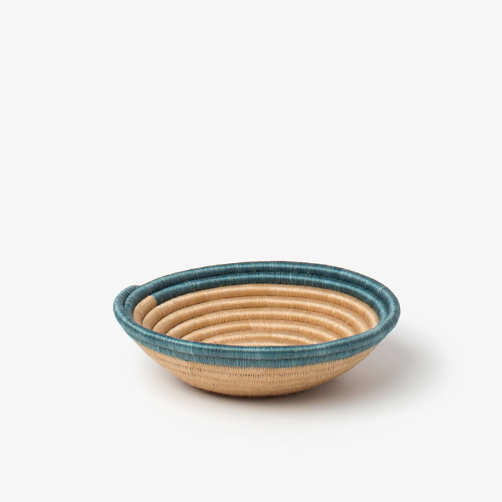 Woven Sisal Bowl in Natural Tea