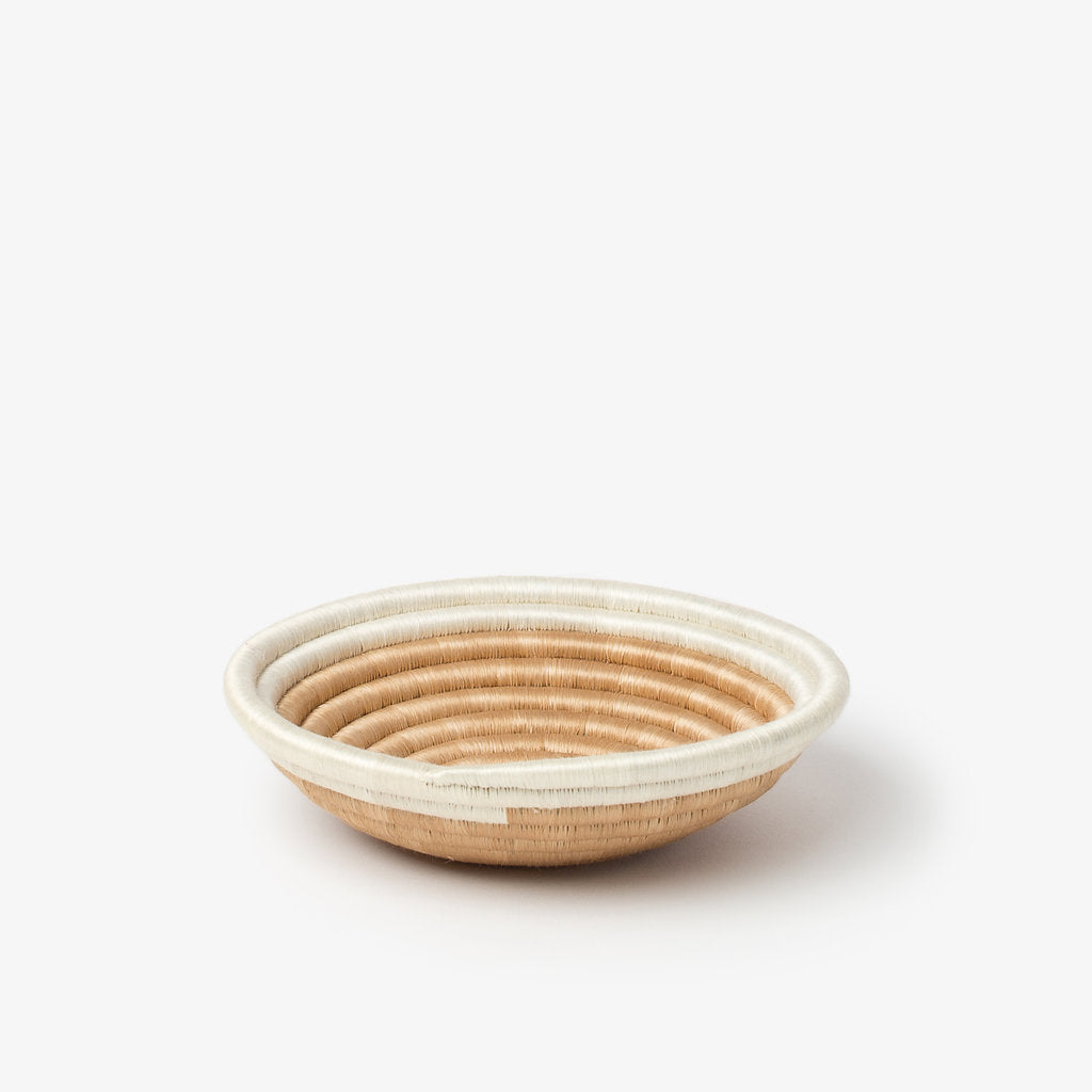 Woven Sisal Bowl in Natural Tea