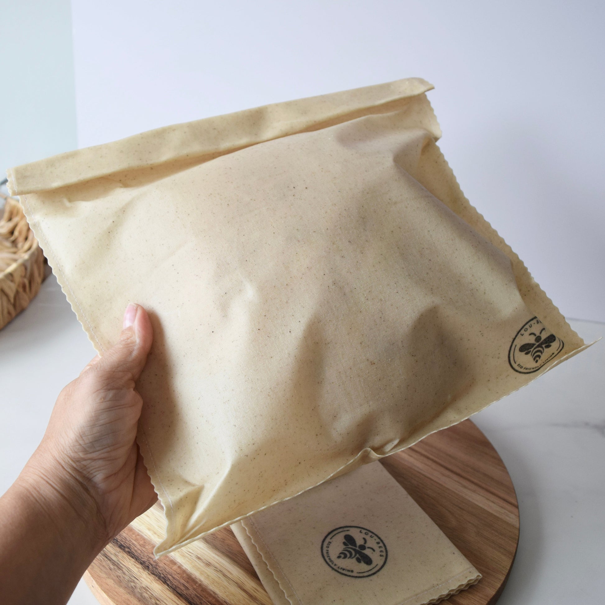 Reusable Beeswax Bag – Closer to Nature