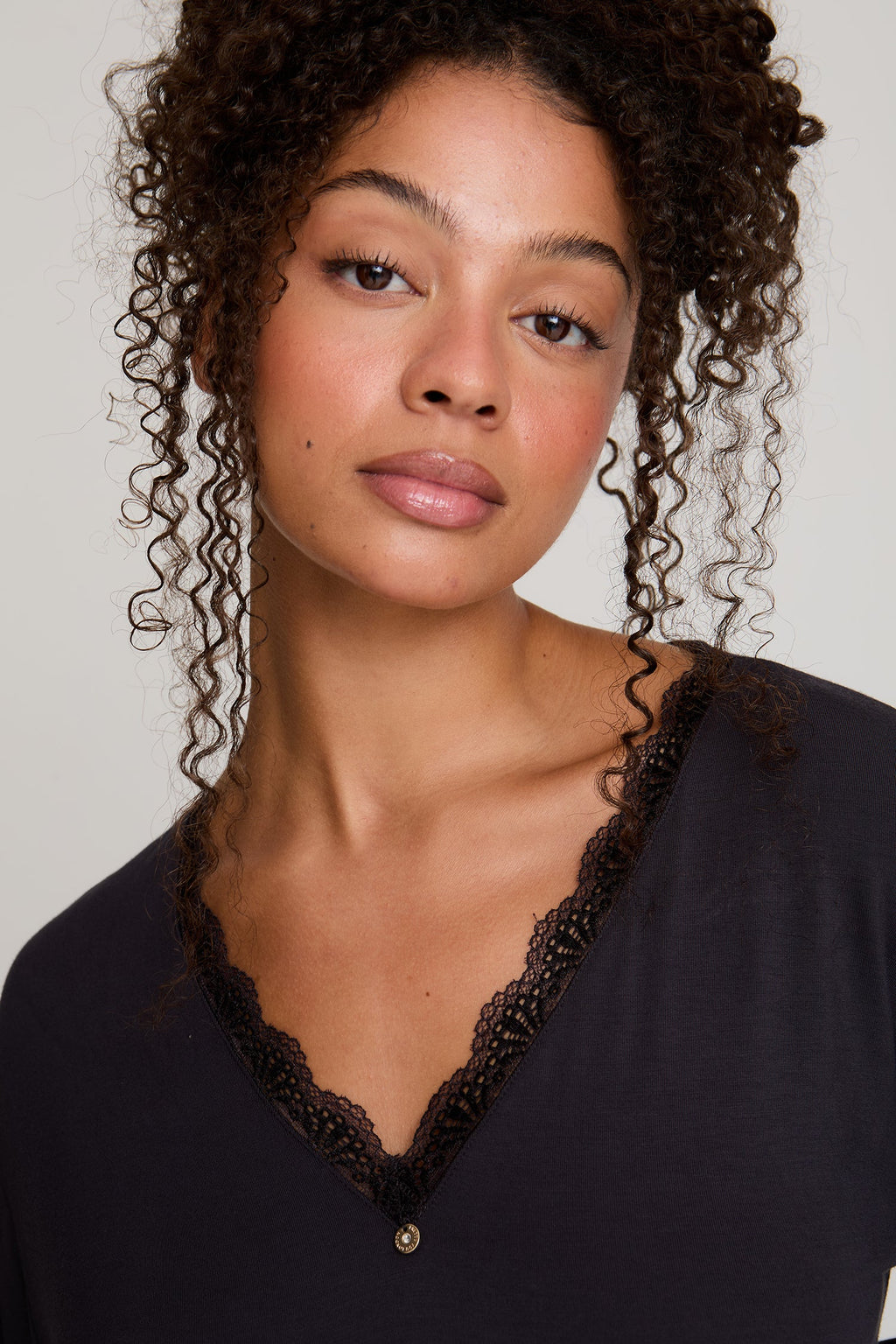 Bamboo Lace Nightdress in Raven