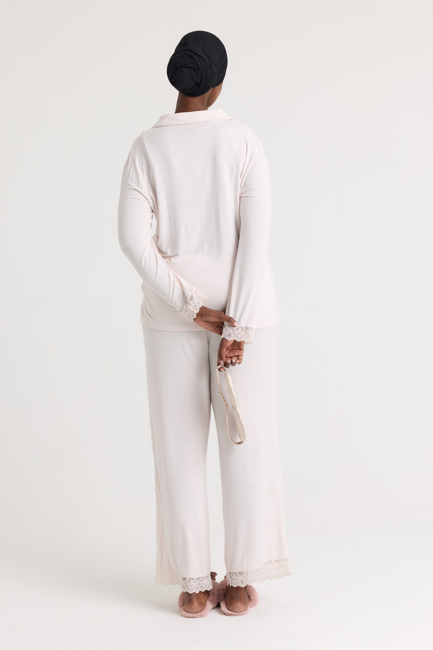 Bamboo Lace Long Pyjama Set in Powder Puff