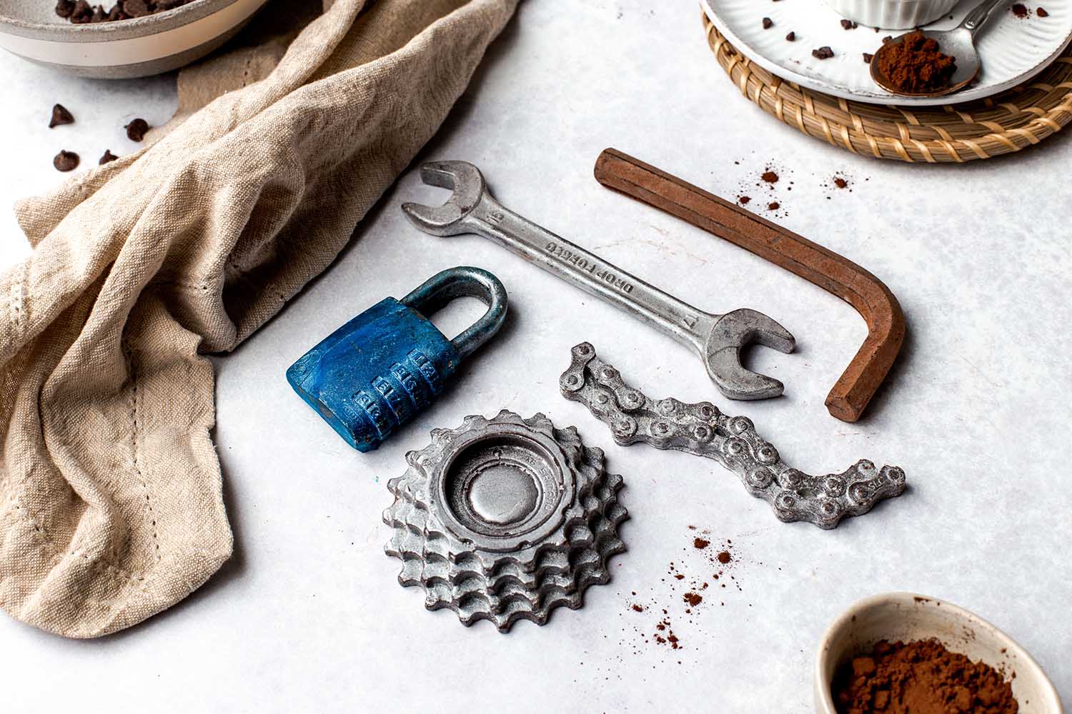 Cycling Lovers Chocolate Gift Set – Chain, Bike Gear, Spanner & Allen Key Box