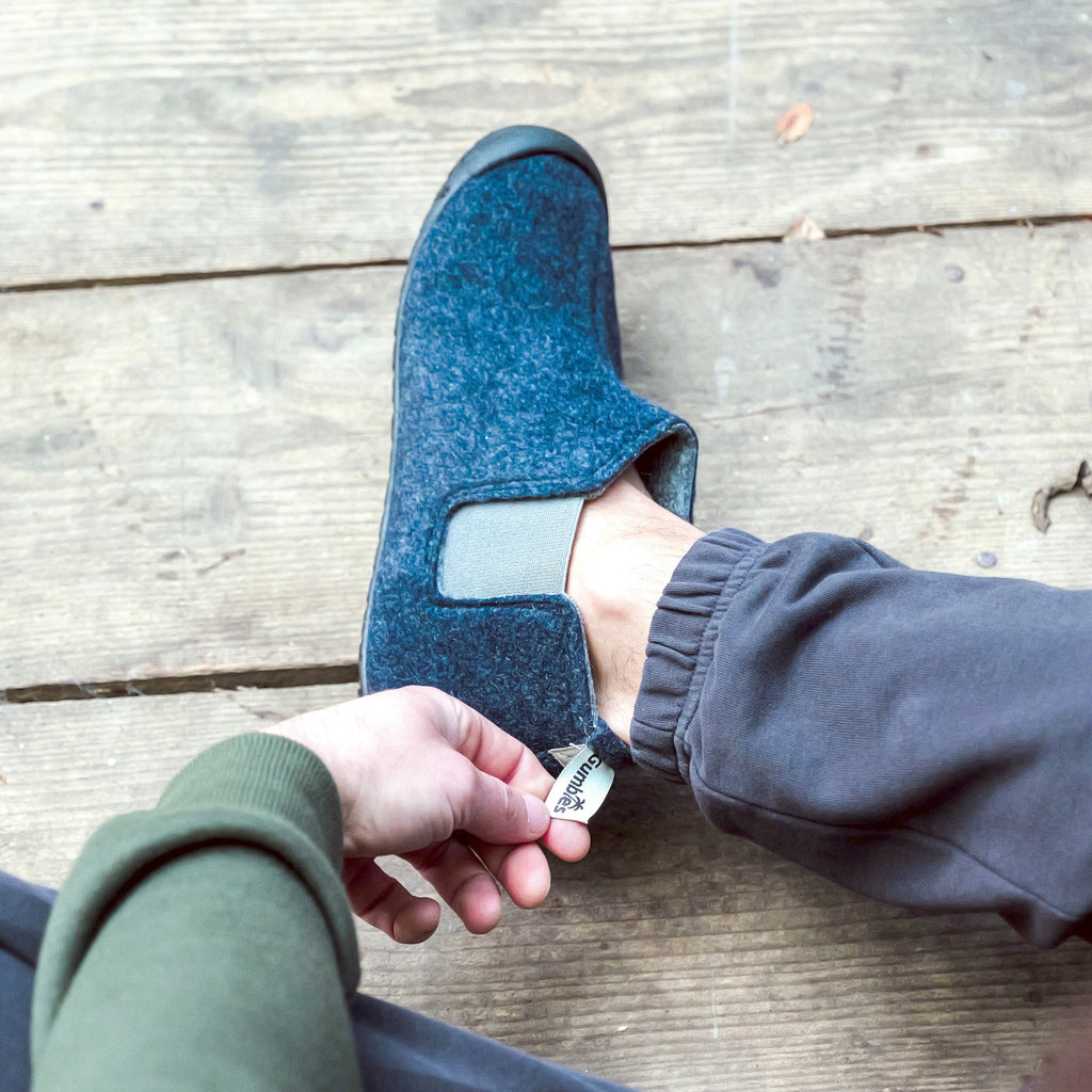 Brumby Men's Slipper Boot in Navy and Grey