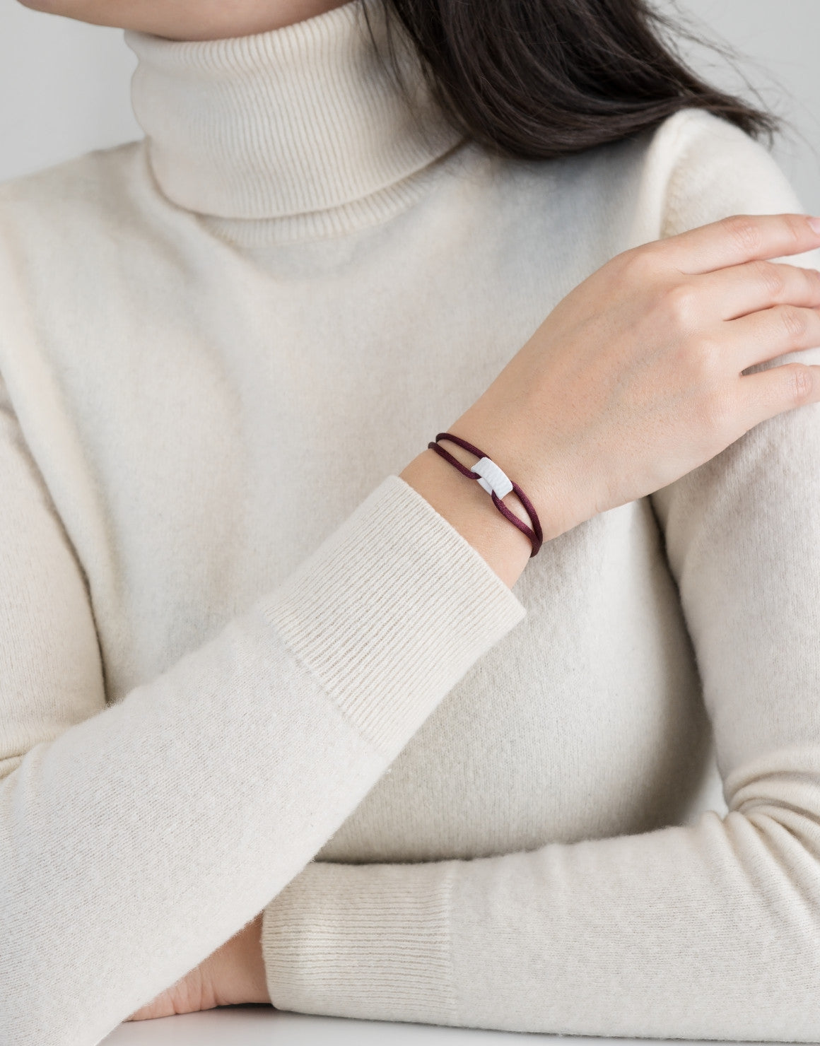 Snow Regent Cord Bracelet