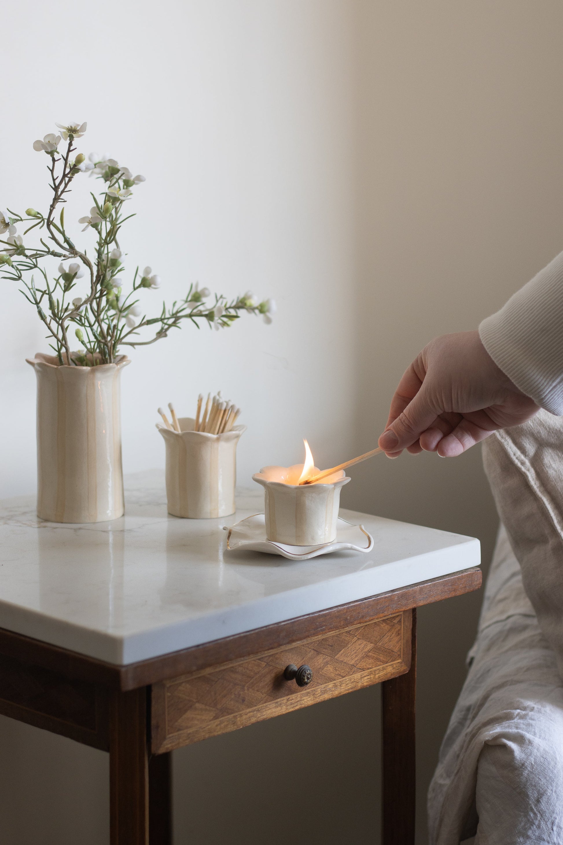 Daisy tealight holder