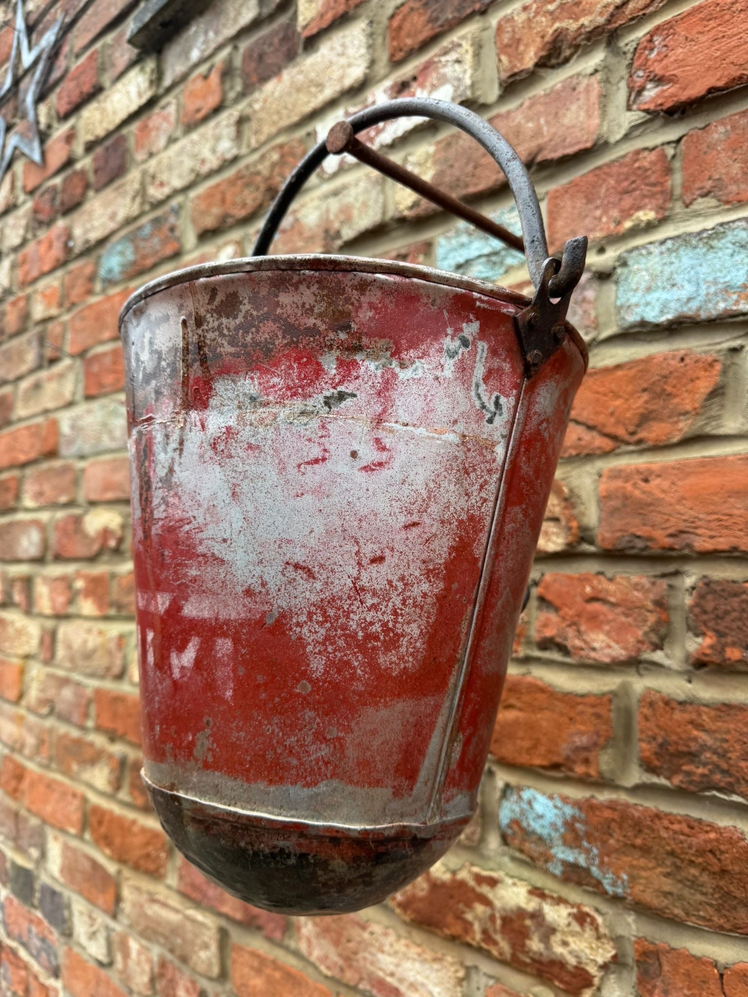 Vintage Galvanised Hanging Fire Bucket Basket / Plant Pot / Planter Pail C
