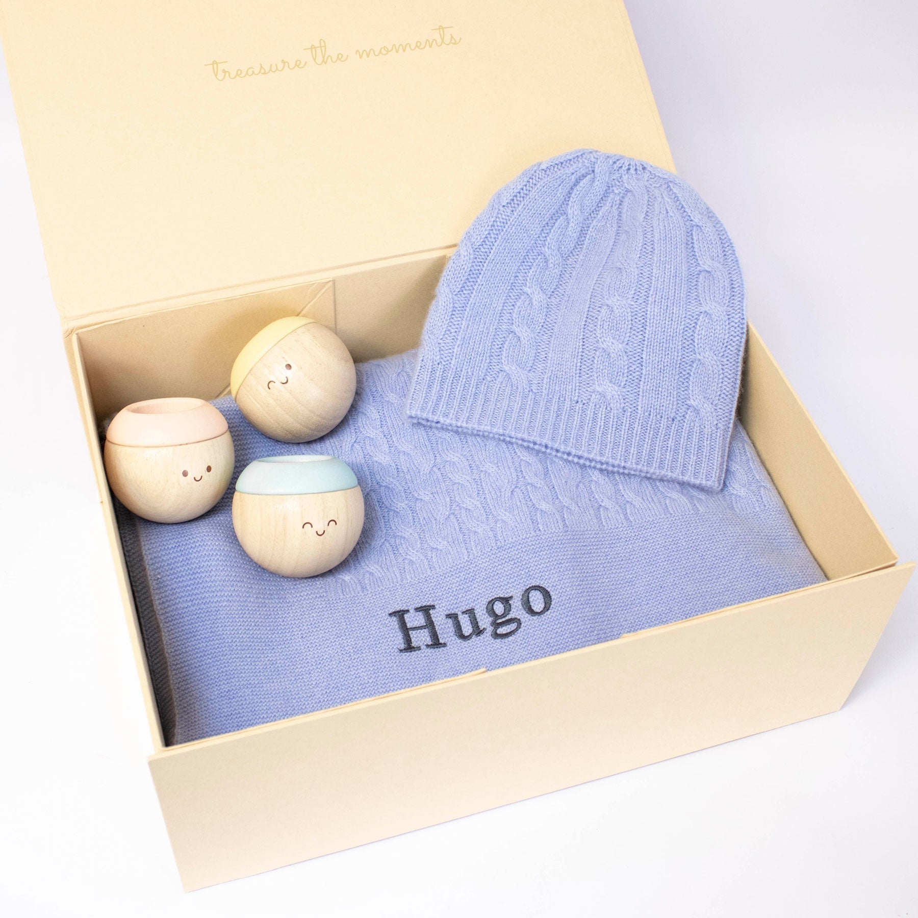 Cable Knit Cashmere Gift Set in Cornflower Blue with Sensory Balls