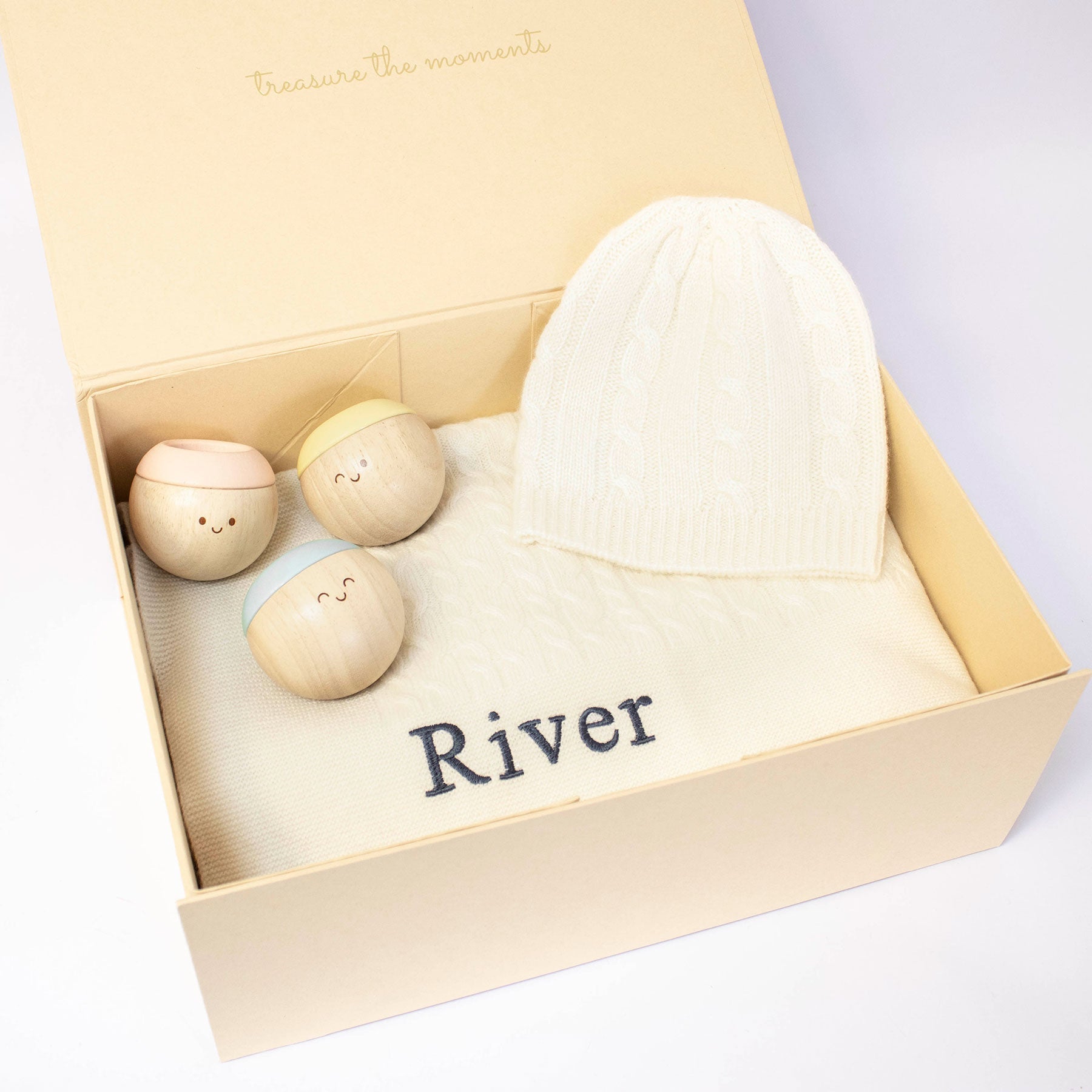 Cable Knit Cashmere Blanket Hat and Sensory Balls Gift Set in Ivory