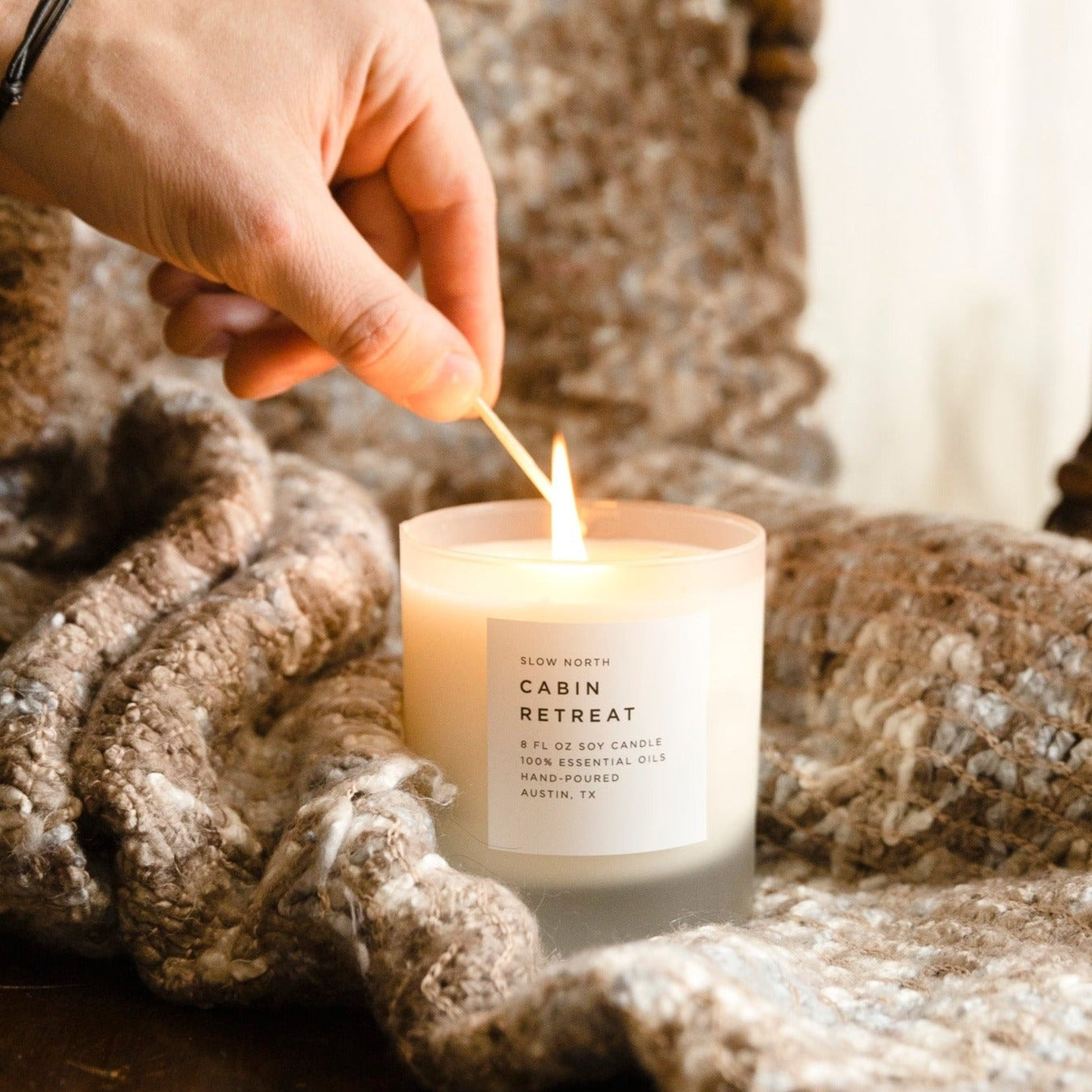 Cabin Retreat Candle in Cedarwood, Grapefruit and Cinnamon