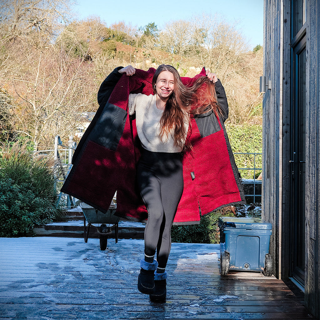 Sports Cape Black and Burgundy