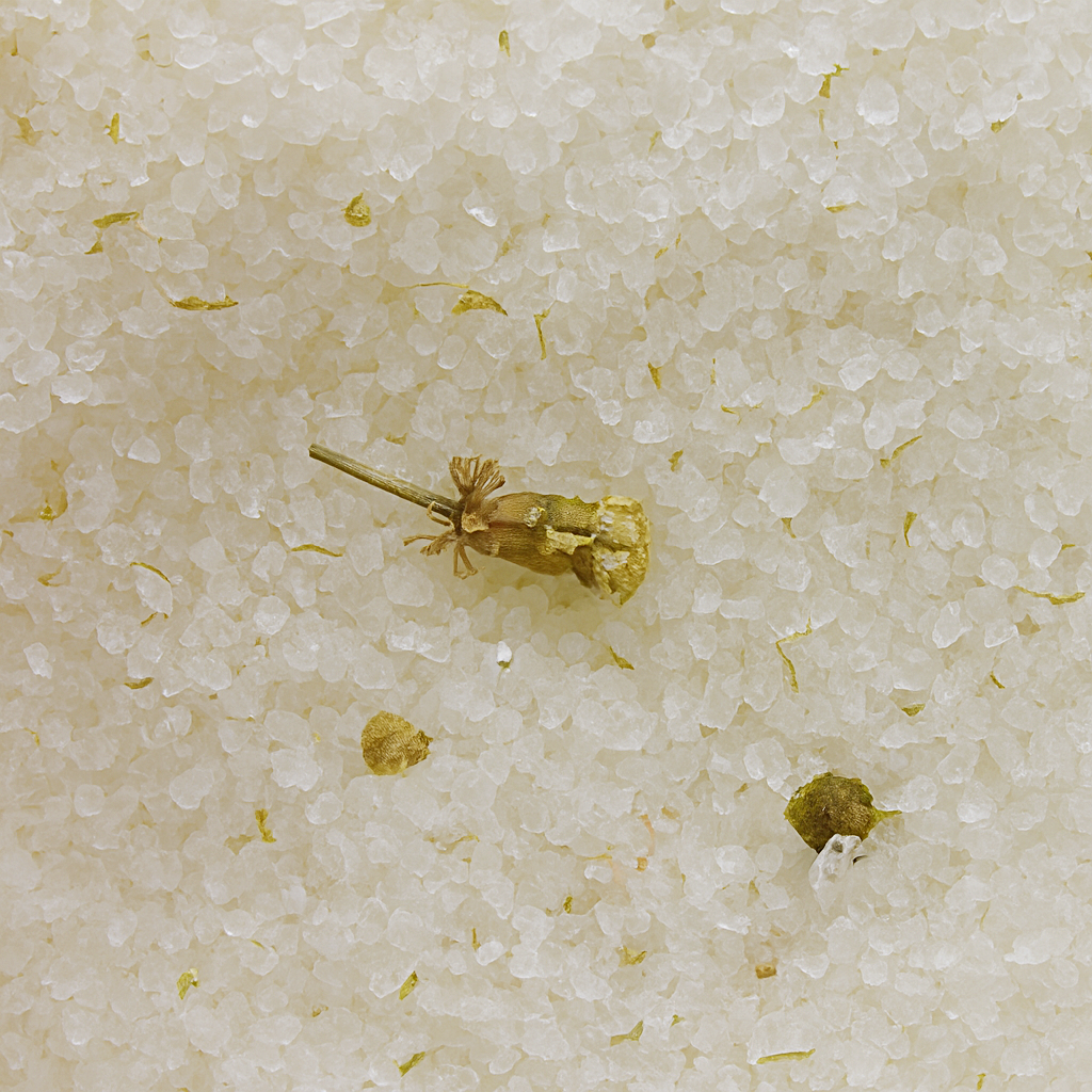 Balance Luxury Himalayan Bath Salts with Geranium and Grapefruit