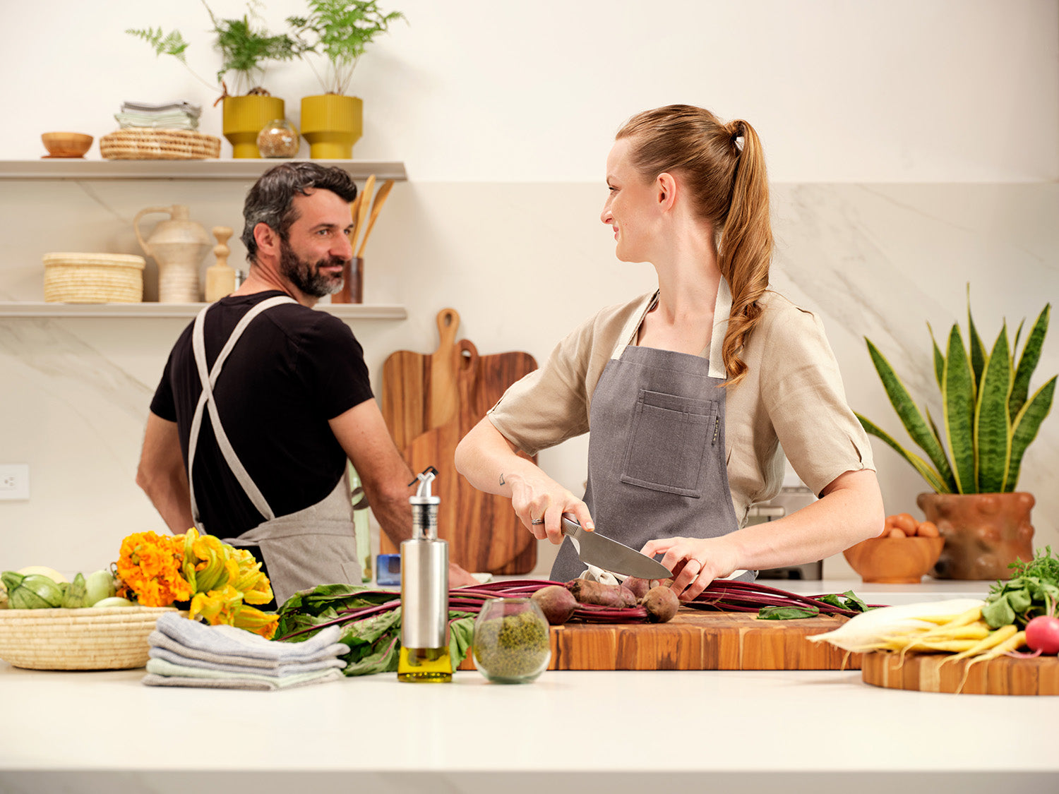 Crossback Apron in Upcycled Cotton